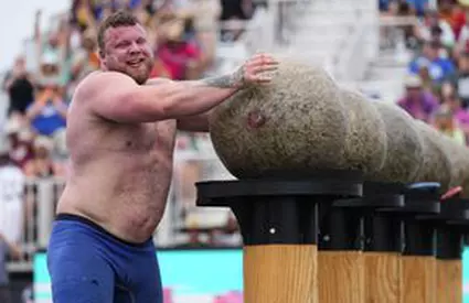 „Mă hărțuiau la școală doar pentru că eram diferit” » Povestea copilului autist care a devenit cel mai puternic om din lume