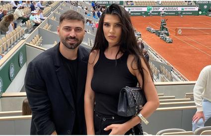 Adrian Ropotan, imagine rară cu soția și fiul lor, Ivan. Micuțul a furat toate privirile