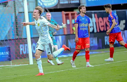 Tobias Christensen a marcat un hat-trick pentru noua echipă, în timp ce Pancu plânge că n-are mijlocași la Rapid. Video
