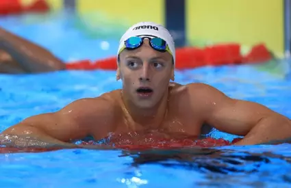 LIVE /  Campionatele Europene de înot Paris 2026 LIVE. Robert Badea, locul 5 în proba de 400 mixt, a fost descalificat