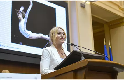 Ce poreclă avea, de fapt, Nadia Comăneci. I-a fost dată de către antrenorul Bela Karolyi