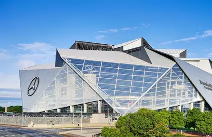 Lovitură pentru gigantul Mercedes-Benz înainte de Campionatul Mondial! Producătorul auto, direct afectat de decizia FIFA