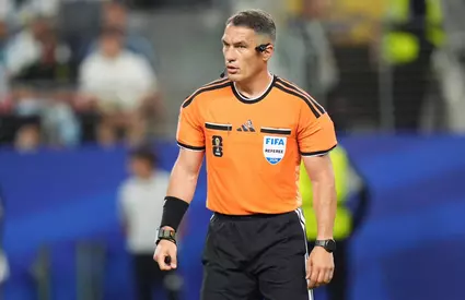 „Ungurul Istvan Kovacs din Transilvania, premiat de FIFA!”. Mesajul revoltător al unei publicații maghiare la adresa României