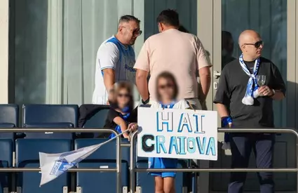 Acționarii Universității Craiova sunt alături de echipă în Ungaria. Mihai Rotaru a ajuns înainte de golul de 2-1 al lui Assad. Foto + video exclusiv