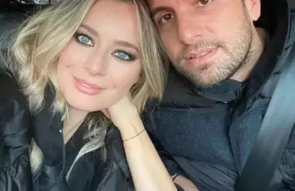 Nu e bona, nu e familia. După vestea celei de-a cincea sarcini, Laura Cosoi spune cine este sprijinul ei real într-o casă cu patru copii — un detaliu care a atras imediat atenția