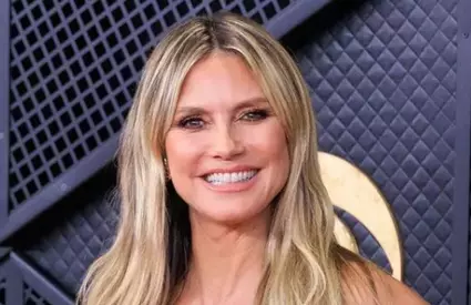 Heidi Klum, apariție «aproape goală» la Grammy 2026! Rochia din latex și ținuta ținută în piercinguri care au șocat audiența