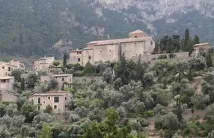 Satul unde temperaturile pot coborî până la 0°C în august, în timp ce restul Spaniei se topește la 40°C