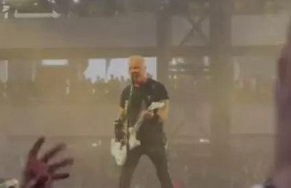 Țeapă cu bilete la Metallica. Fani lăsați la poartă deşi au plătit: Le cumpărasem de pe un site ultra cunoscut