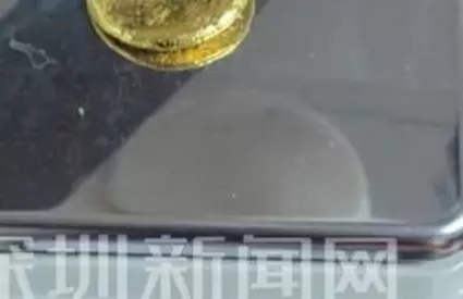 Un blogger chinez susţine că a extras aur de 17.000 $ din cartelele SIM. Ce se ascunde în spatele procesului