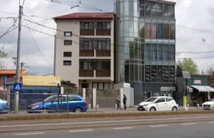 Primăria Sectorului 4 cere unor oameni să-şi demoleze casele pentru a înlocui o conductă. Cazul, pe masa DNA