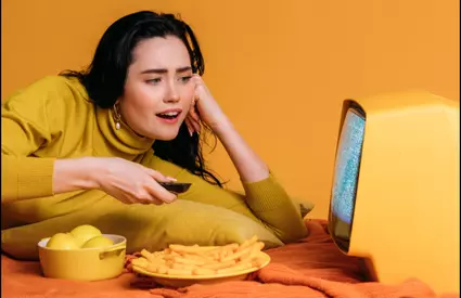 Cum ne prostește televizorul, la propriu! Ce-au descoperit oamenii de știință