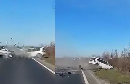 Accident mortal pe DN6, în Giurgiu! Momentul impactului dintre cele două autoturisme. Ce s-a văzut pe camera de bord
