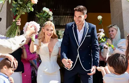 Andreea Bălan și Victor Cornea s-au căsătorit! Imagini emoționante de la cununia civilă a vedetei