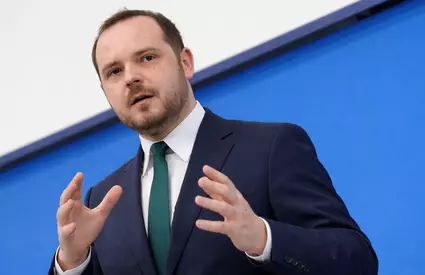 4.000 de lei mai puțin la salariu și 2.000 de specialiști fără post. Cât costă pentru spitale noua ecuație din sănătate