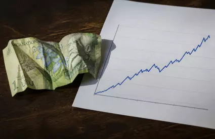România riscă împrumuturi mai scumpe după 7 august