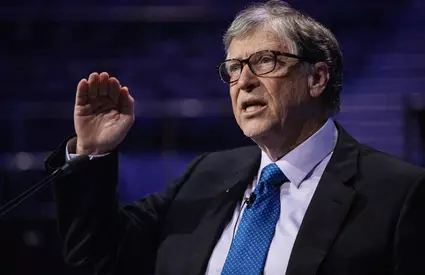 Bill Gates avertizează că AI poate elimina aproape toate locurile de muncă. Ce schimbă asta pentru companii și investiții
