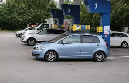 9,84 lei pe litru la motorină în București. Unde mai există diferențe de preț care contează pentru bugetele de flotă