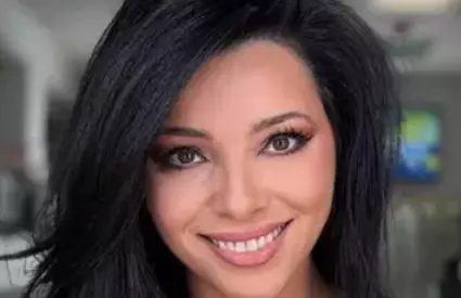 Cum arăta Corina Caragea înainte să fie celebră. Imagini rare din perioada în care făcea parte din baletul „Surprize, surprize”