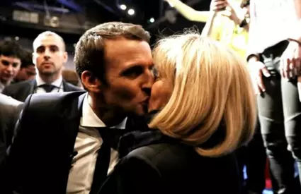 Vestea care face înconjurul planetei vine tocmai din Franța, de la nivel înalt, doamnelor și domnilor. Era un moment de liniște în presa de scandal de la Paris, dar acum ziarele ”fierb” pur și simplu. După un scandal imens, Brigitte Macron, Prima Doamnă a Franței, a făcut anunțul bombă