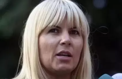 Elena Udrea tună și fulgeră după ce a picat Guvernul Bolojan, iar avertismentul pe care tocmai l-a făcut e fără precedent! Ce a spus fosta „blondă de la Cotroceni” despre PSD