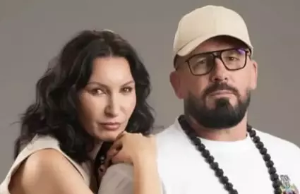 Cătălin Zmărăndescu, imagini inedite din intimitate. A dat ringul pe cotețul cu păsări: „Fetița mea adună ouăle”