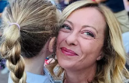 Nu vorbește niciodată despre el, dar s-a aflat tot despre trecutul Giorgiei Meloni, premierul Italiei. Cine este tatăl fetiței sale: unii au rămas înmărmuriți când au auzit numele controversatului bărbat