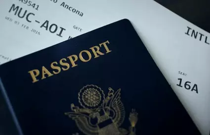 Singurii oameni din lume care pot călători FĂRĂ pașaport. De ce regulile nu li se aplică