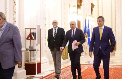 Surse: Coaliția amână angajarea răspunderii pe reforma administrației. Divergențe între premier și PSD-UDMR