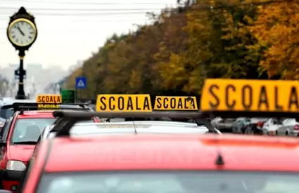 Ai permis, dar cu restricții! / Șoferii începători nu vor mai avea voie să conducă mașini puternice