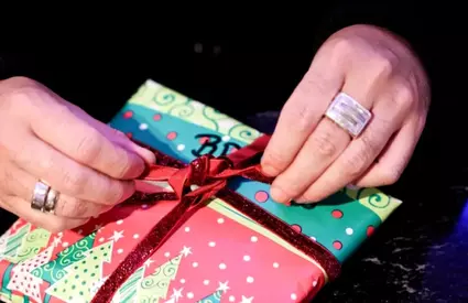6 idei de cadouri de Crăciun sub 150 lei, utile, în trend, pentru copii, bărbați și femei