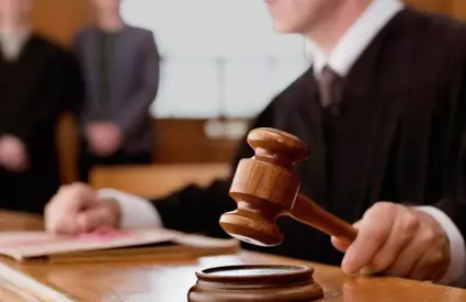 Contract de vânzare cumpărare a unui apartament parafat de notar, anulat de judecători. Suma era prea mică!