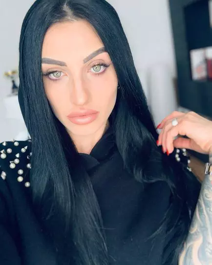 ana-porgras-survivor-romania-2