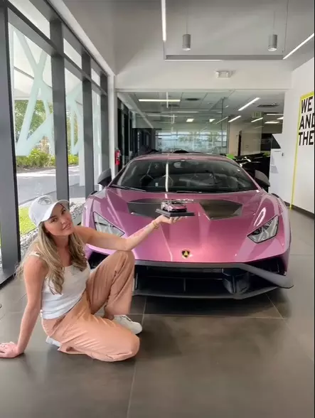 alina-vidican-cadou-masina-claude-senhoreti-7