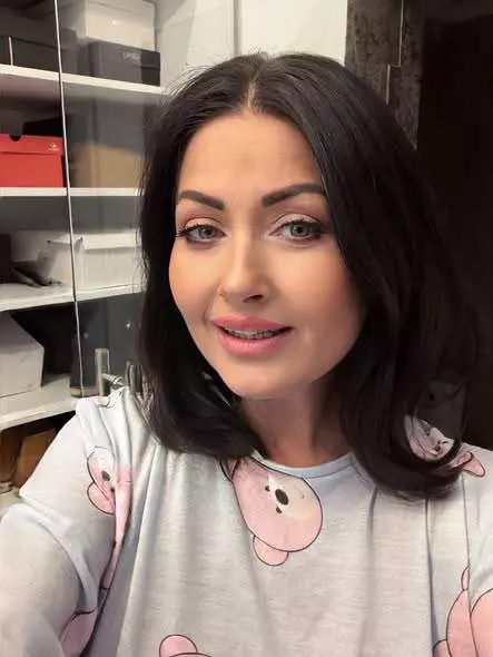 gabriela Cristea par scurt