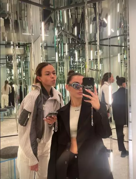 alexia-eram-cu-o-prietena-la-paris-1