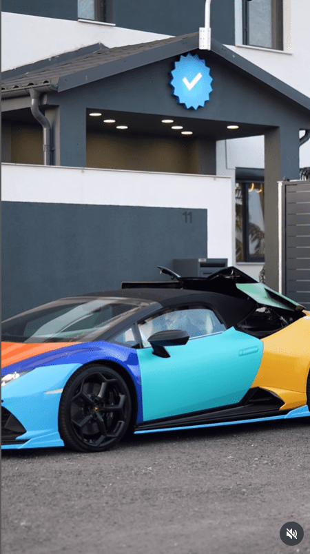 Dorian Popa in masina de lux