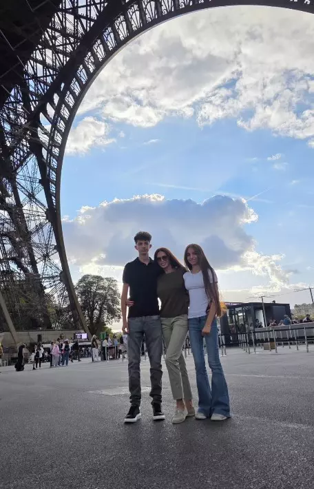 Cristina Spătar, vacanță în Franța cu cei doi copii (2)