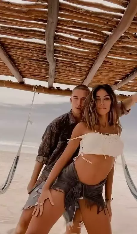 Mădălina Ghenea și Emil Rengle - dans lasciv (6)