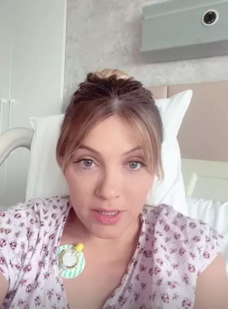 andreea-ibacka-a-nascut-spital-4