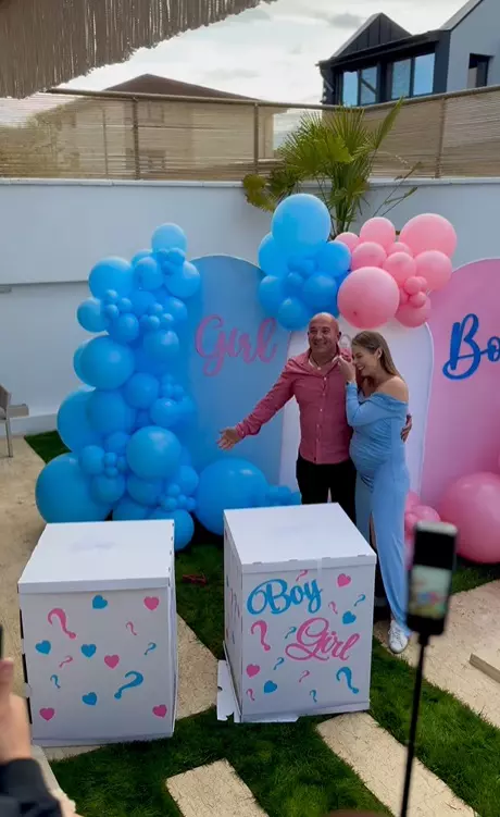 Roxana Nemes insarcinata gemeni 4