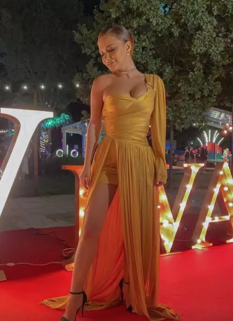 andreea-antonescu-la-viva-party