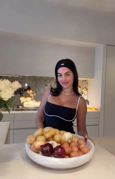 georgina rodriguez omleta spaniola 12