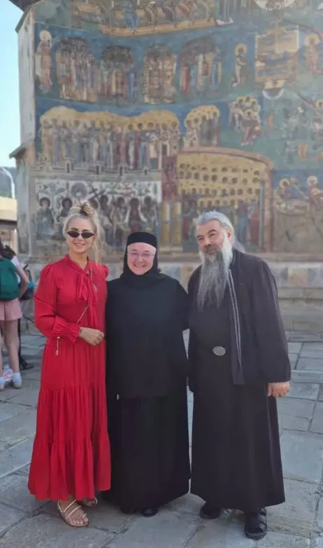 Anamaria Prodan în pelerinaj (8)