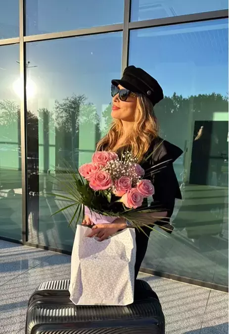 VIDEO Iulia Vântur a petrecut Paștele fără Salman Khan. Unde era actorul în timp ce vedeta s-a reunit cu familia ei din România