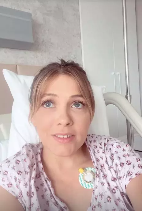 andreea-ibacka-a-nascut-spital-1