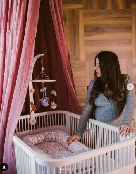 nicole-cherry-camera-fetita-3-1