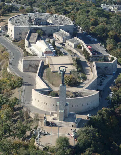 Citadellalégifotó.jpg