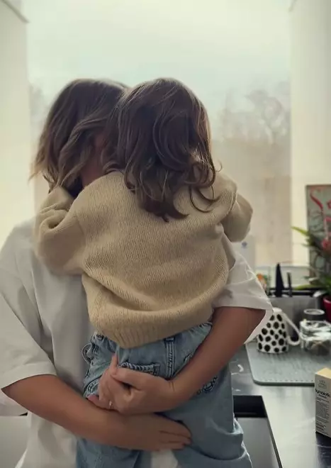 Josephine, fiica lui Smiley și a Ginei Pistol (3)