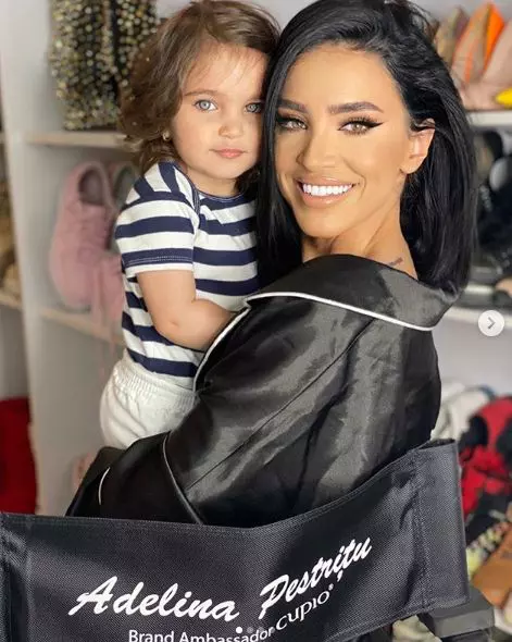 adelina-pestritu-si-zenaida-1