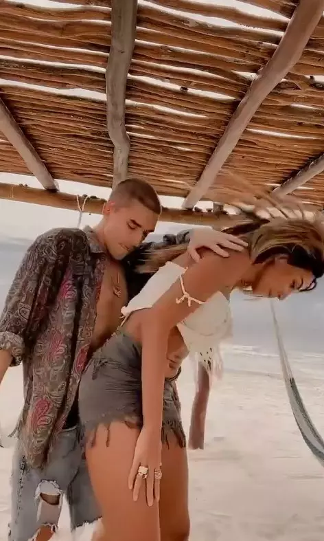 Mădălina Ghenea și Emil Rengle - dans lasciv (1)